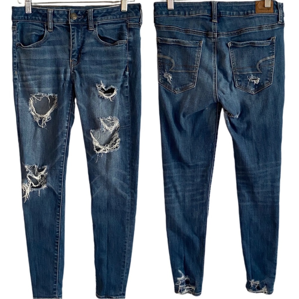 American Eagle Distressed Jegging